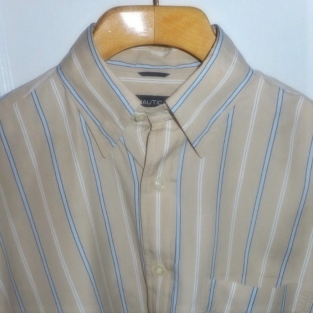 NAUTICA STRIPED SHIRT SIZE LARGE